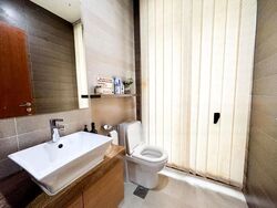 Lornie Road (D11), Terrace #513044251
